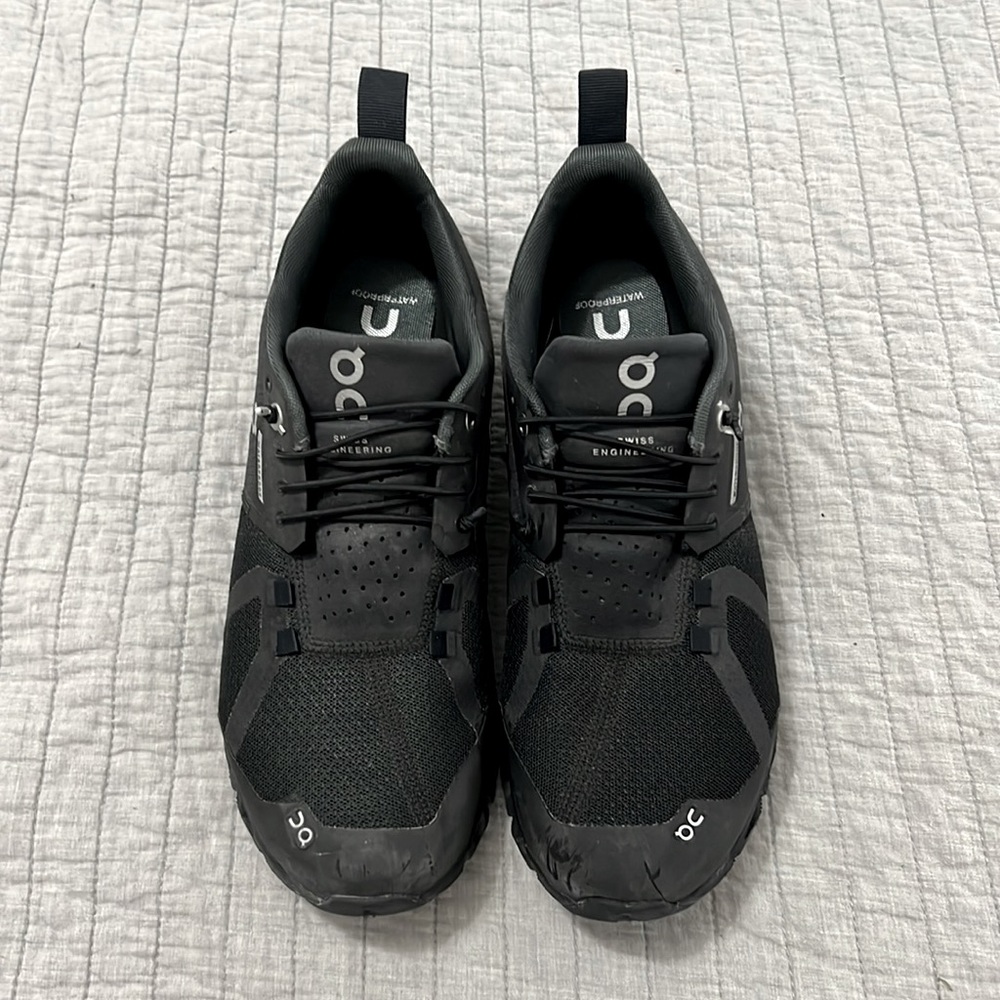 On Cloud Waterproof Black size 9